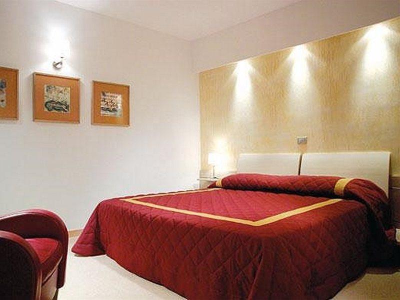 Castel Del Monte Park Hotel Andria Buitenkant foto